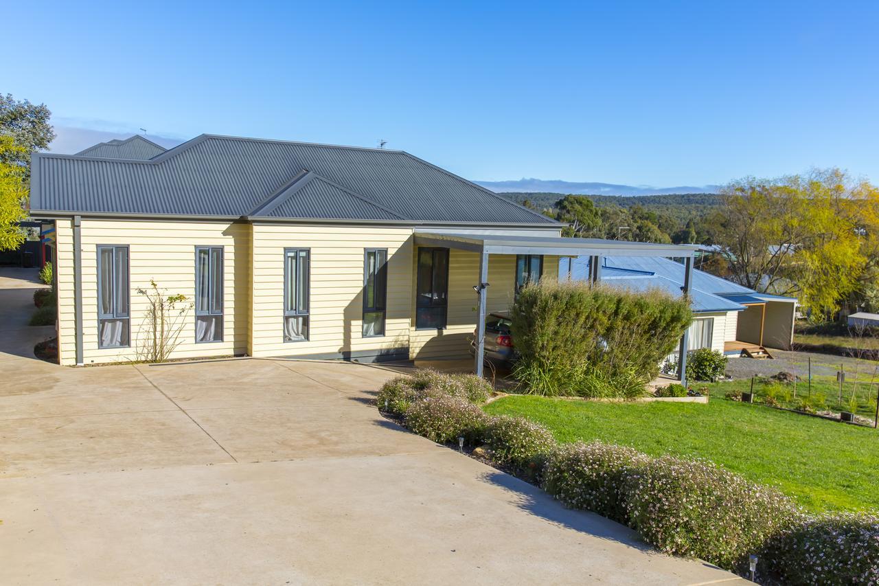 Alfies On Albert Daylesford Exterior photo